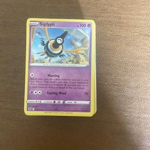 100 random Pokémon cards
